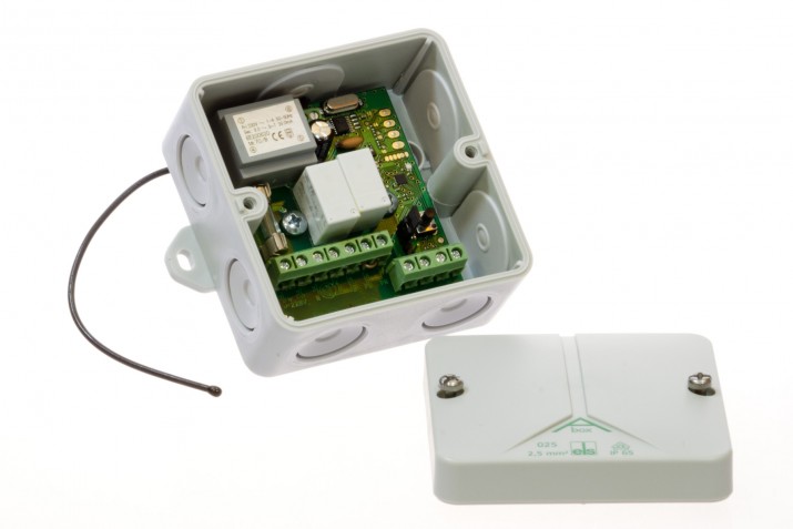 Исполнительное устройство Radio 8113 IP65 Приемное устройство с обратной связью для наружного монтажа, пылевлагозащита IP65
